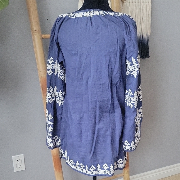 SEVYA Embroidered Tunic - Picture 5 of 6